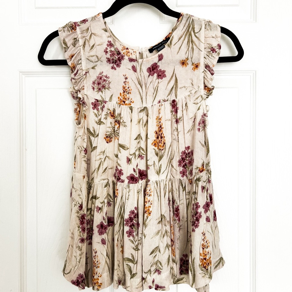 EUC Floral Flutter Sleeve Blouse